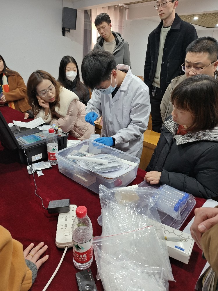 河北邢臺(tái)寧晉縣農(nóng)業(yè)農(nóng)村局采購(gòu)18臺(tái)云唐全項(xiàng)目食品安全檢測(cè)儀